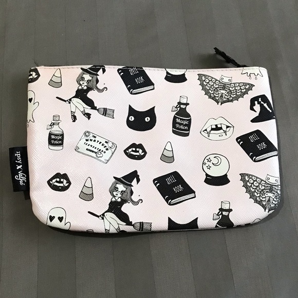 Ipsy x Valfre Bag Halloween - Picture 1 of 4